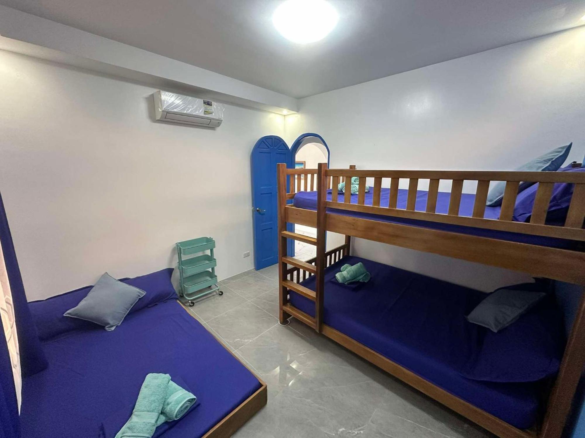 Aina Hannah Family Resort'S Greek Unit Calatagan Exterior photo